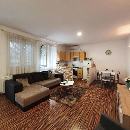 Apartment Laura & Lucija Osijek Ngoại thất bức ảnh